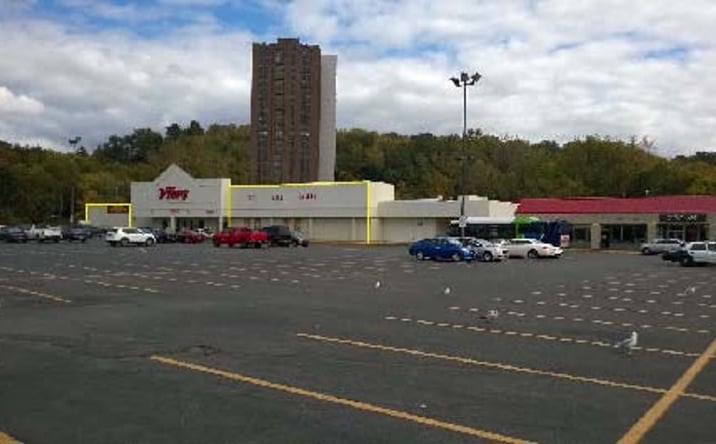 Pictures of Retail, Office, Restaurant property located at 4141 S Salina St, Syracuse, NY 13205 for lease - image #1