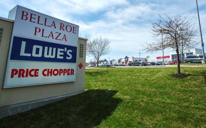 Pictures of Retail property located at NWC 50th & Roe Blvd, Roeland Park, KS 66205 for lease - image #1