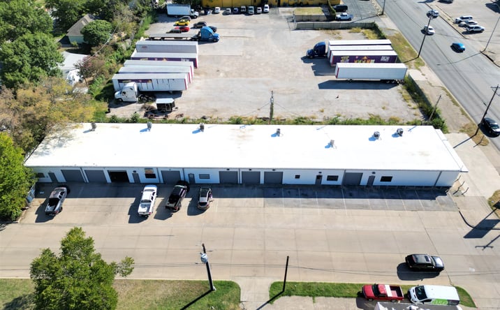 Pictures of Industrial property located at 3340 N Beach St, Haltom City, TX 76111 for lease - image #1
