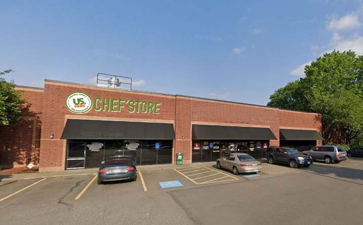 Pictures of Retail, Industrial property located at 29040 SW Town Center Loop E, Wilsonville, OR 97070-6838 for lease - image #1