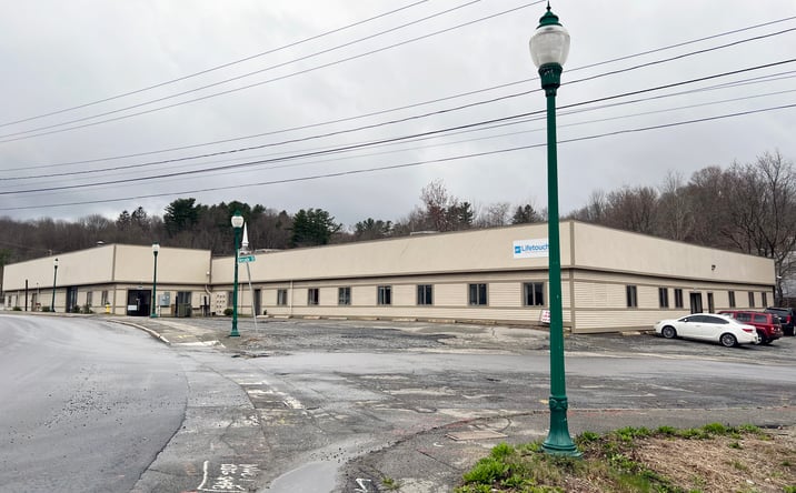 Pictures of Retail, Office property located at 405 Water St, Gardiner, ME 04345 for lease - image #1