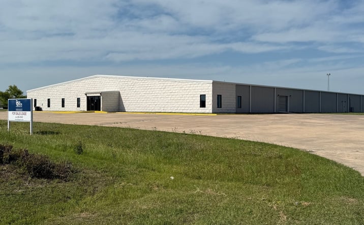 Pictures of Industrial property located at 1008 Carlos G Parker Blvd SW, Taylor, TX 76574 for lease - image #1