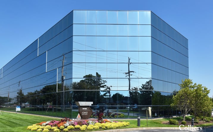 Pictures of Office property located at 12443 Olive Blvd, Creve Coeur, MO 63141 for lease - image #1