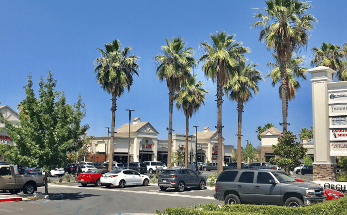 Pictures of Retail property located at 10500-10618 Hageman Road, Bakersfield, CA 93312 for lease - image #1
