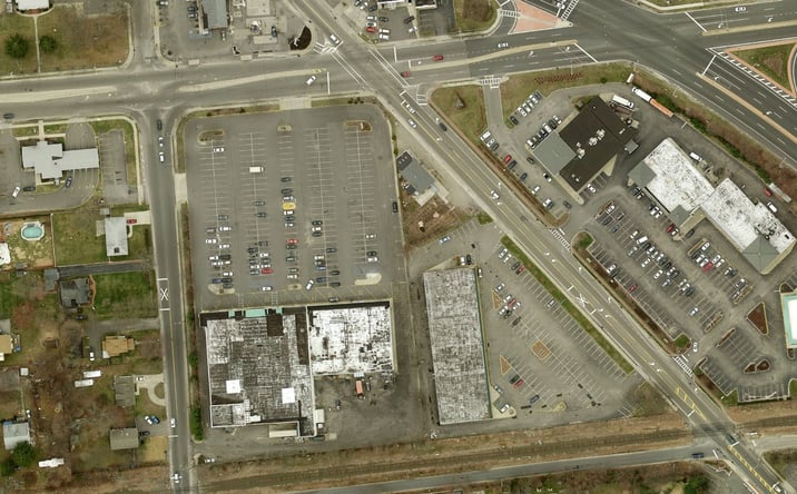 Pictures of Retail property located at 350 Union Ave, Holbrook, NY 11741 for lease - image #1