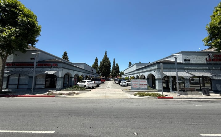 Pictures of Retail, Office property located at 15975 Paramount Boulevard, Paramount, CA 90723 for lease - image #1