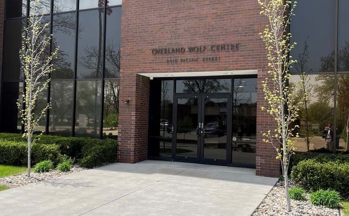 Pictures of Office property located at 6910 Pacific St, Omaha, NE 68106 for lease - image #1