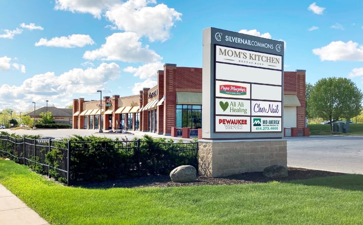Pictures of Retail, Restaurant property located at 2177 Silvernail Rd, Pewaukee, WI 53072 for lease - image #1