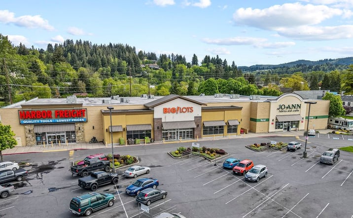 Pictures of Retail property located at 760 Ocean Beach Hwy, Longview, WA 98632 for lease - image #1