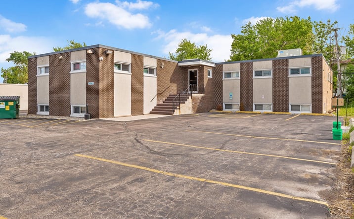 Pictures of Office property located at 1645 W Irving Park Rd, Hanover Park, IL 60133 for lease - image #1