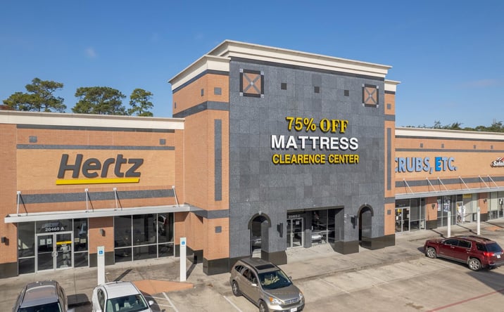 Pictures of Retail property located at 20465 US-59, Humble, TX 77338 for lease - image #1