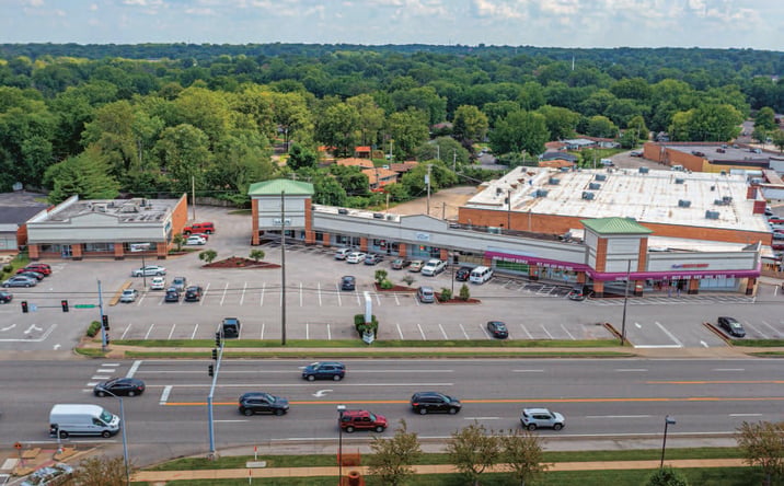 Pictures of Retail property located at 2300 N Hwy 67, Florissant, MO 63033 for lease - image #1