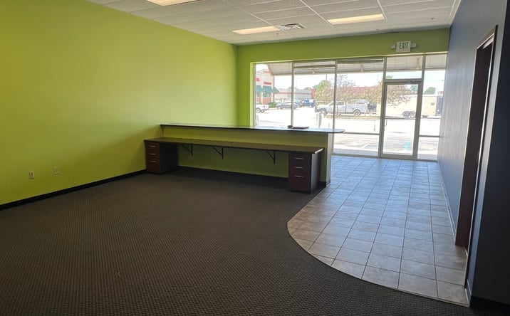 Pictures of Office, Retail property located at 1416 Cassopolis St, Elkhart, IN 46514 for lease - image #1