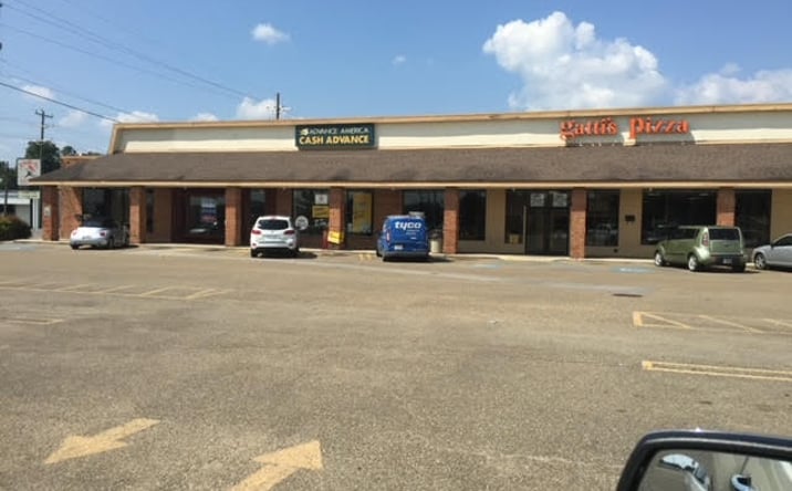 Pictures of Retail property located at 2237 W Laurel Ave, Eunice, LA 70535 for lease - image #1