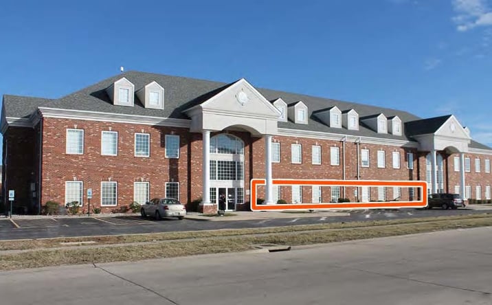 Pictures of Office property located at 1012 Plummer Dr, Edwardsville, IL 62025 for lease - image #1