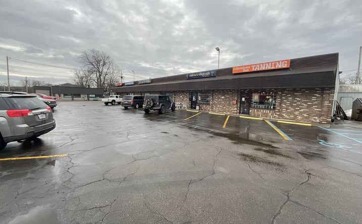 Pictures of Retail, Office property located at 505 W Main St, Lowell, MI 49331 for lease - image #1