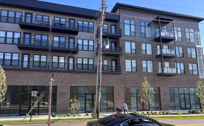 Pictures of Retail property located at 555 W. 5th Avenue, Columbus, OH 43201 for lease - image #1