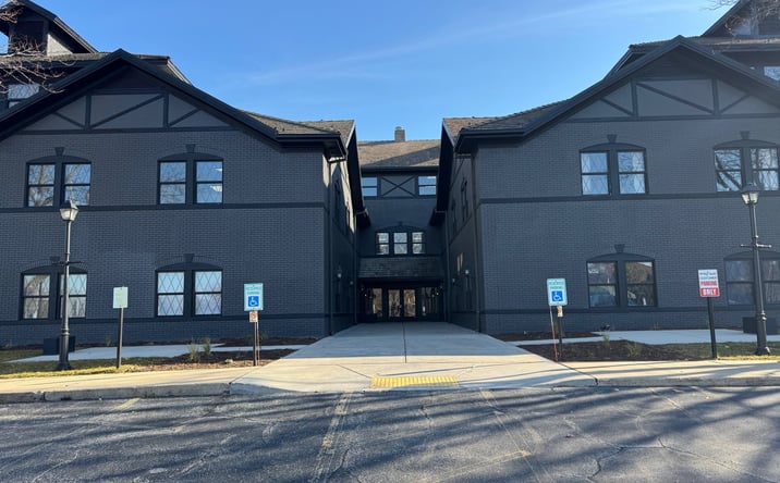 Pictures of Office property located at 301 N Broadway, De Pere, WI 54115 for lease - image #1