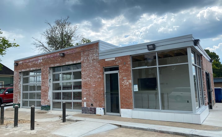 Pictures of Retail, Restaurant, Office property located at 1085 N 5th St, Silsbee, TX 77656 for lease - image #1