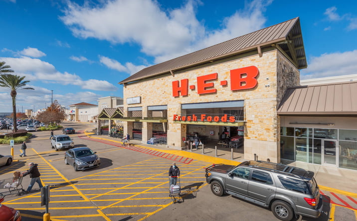 Pictures of Retail property located at 9710 Katy Fwy, Houston, TX 77055 for lease - image #1