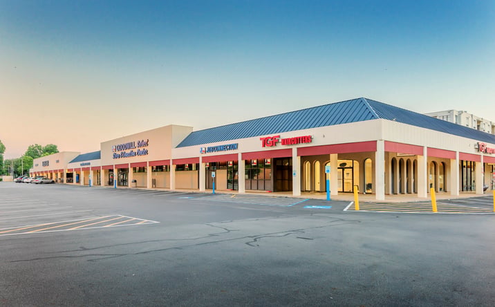 Pictures of Retail property located at 239 West 20th Street, Houston, TX 77008 for lease - image #1