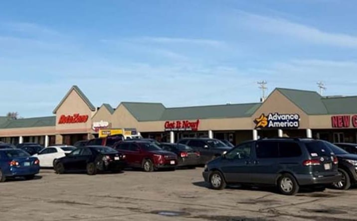 Pictures of Retail, Restaurant property located at 3700 S 27th St, Milwaukee, WI 53221 for lease - image #1