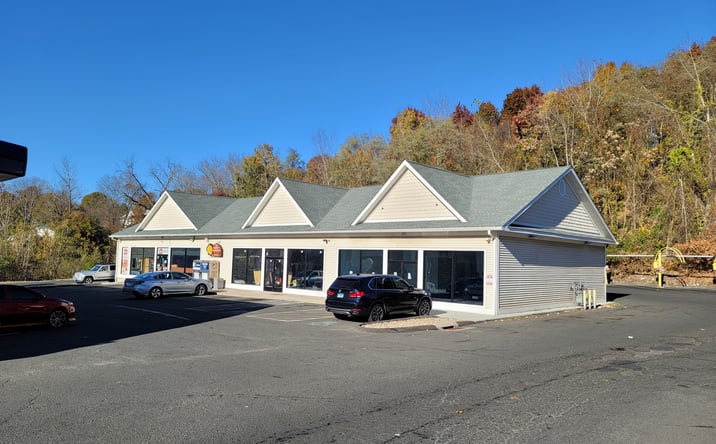 Pictures of Retail property located at 1405 E Main St, Waterbury, CT 06705 for lease - image #1