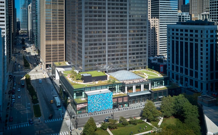 Pictures of Retail property located at 233 S Wacker Dr, Chicago, IL 60606 for lease - image #1