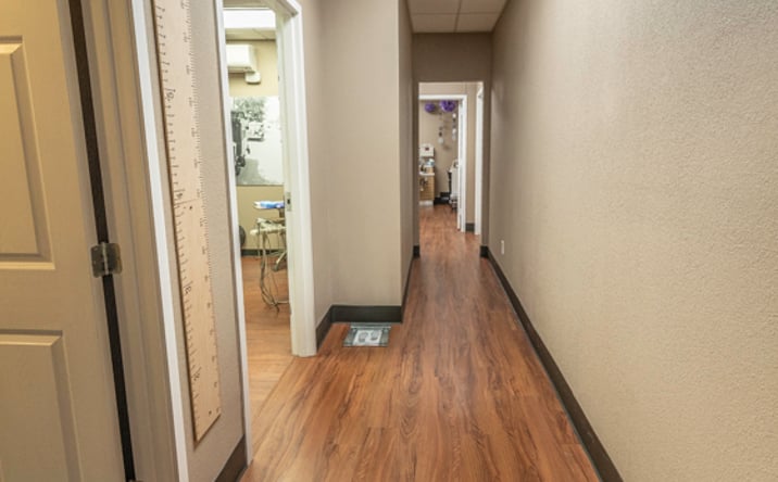 Pictures of Office property located at 3233 63rd St, Lubbock, TX 79413 for lease - image #1