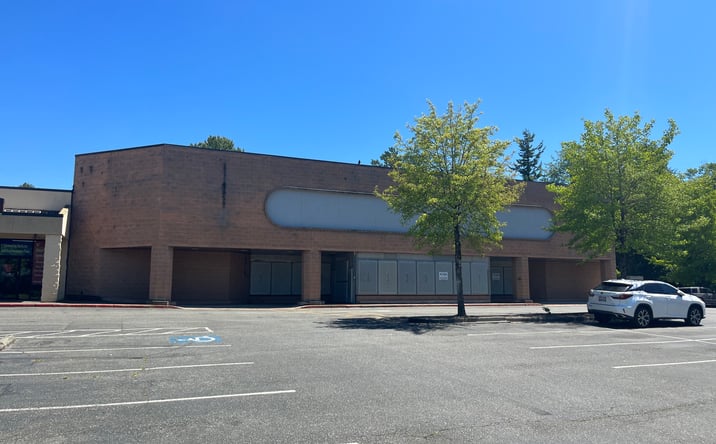 Pictures of Retail property located at 26200 Pacific Hwy S, Kent, WA 98032 for lease - image #1