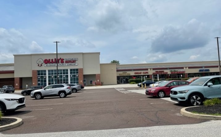 Pictures of Retail property located at 3200 Ridge Pike, Eagleville, PA 19403 for lease - image #1