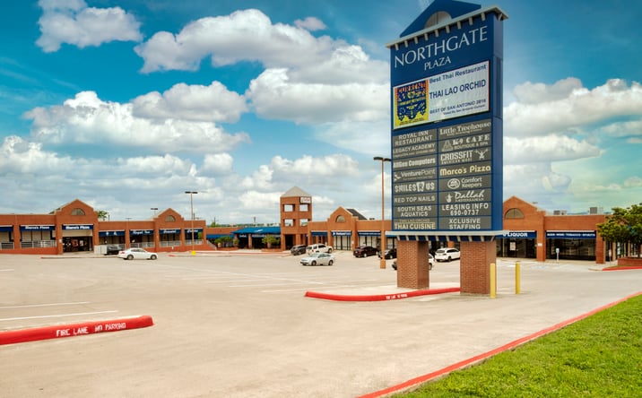 Pictures of Retail property located at 5460 Babcock Rd, San Antonio, TX 78240 for lease - image #1