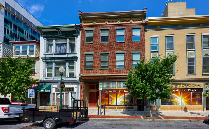 Pictures of Retail property located at 312 Chestnut St, Harrisburg, PA 17101 for lease - image #1