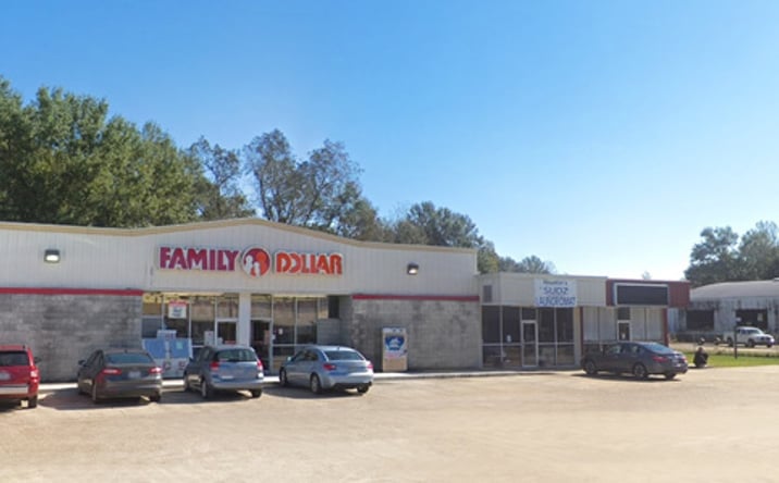 Pictures of Retail property located at 412 S High School Ave, Columbia, MS 39429 for lease - image #1