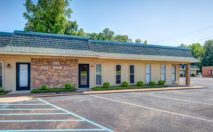 Pictures of Office property located at 1300 E Main St, Prattville, AL 36066 for lease - image #1