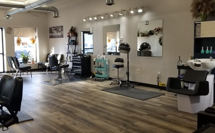 Pictures of Retail, Restaurant property located at 708-712 University Ave W, Saint Paul, MN 55104 for lease - image #1