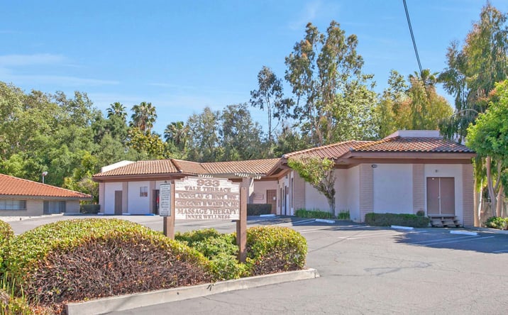 Pictures of Office property located at 933-937 Vale Terrace Dr, Vista, CA 92084 for lease - image #1