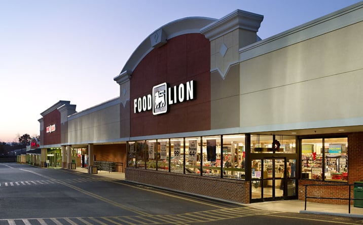 Pictures of Retail property located at 1952 E Washington Ave, Vinton, VA 24179 for lease - image #1