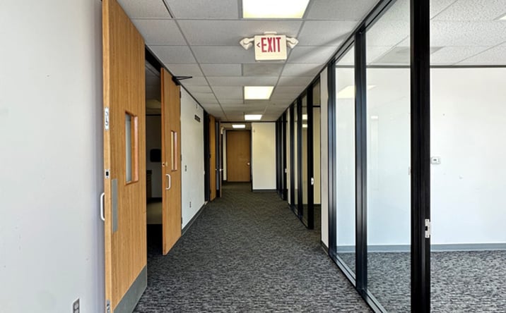 Pictures of Office property located at 500 Century Plaza Dr, Houston, TX 77073 for lease - image #1