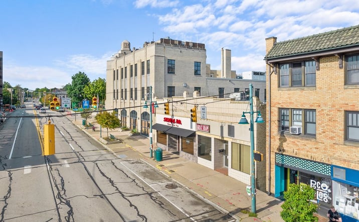 Pictures of Retail, Office, Special Purpose property located at 702 Washington Rd, Mt. Lebanon, PA 15228 for lease - image #1
