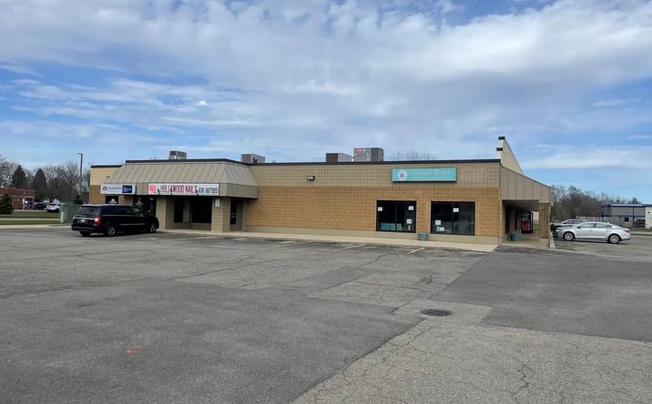 Pictures of Retail property located at 7750 20th Ave, Georgetown Twp, MI 49428 for lease - image #1