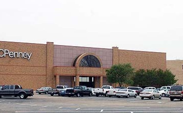 Pictures of Retail property located at 5725 Johnston St, Lafayette, LA 70503 for lease - image #1