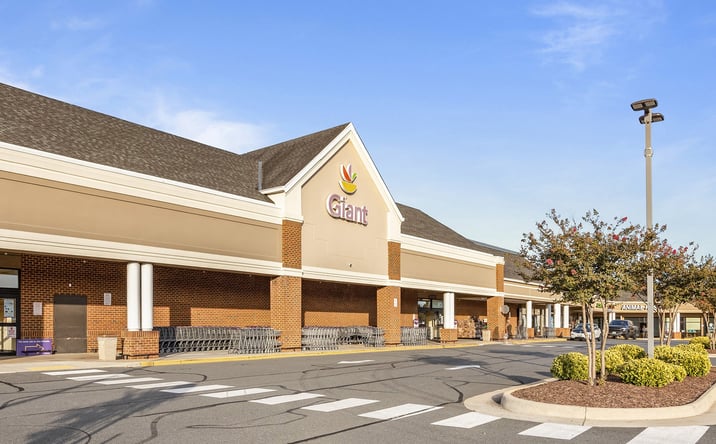 Pictures of Retail property located at 43330 Junction Plaza, Ashburn, VA 20147 for lease - image #1
