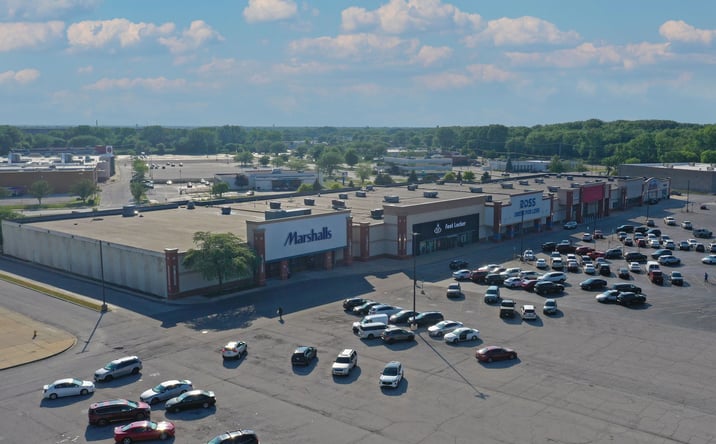 Pictures of Retail property located at 1699 River Oaks Dr, Calumet City, IL 60409 for lease - image #1