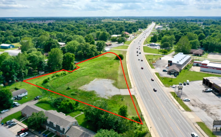 Pictures of Retail, Office, Land property located at 352 E US Hwy 60, Republic, MO 65738 for lease - image #1