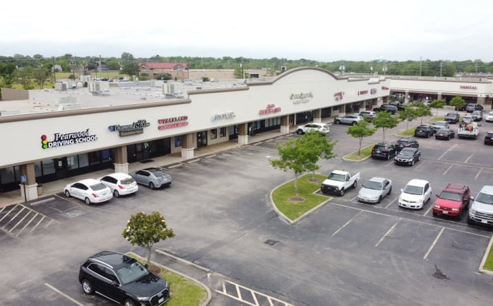 Pictures of Retail property located at 2510 -2554 East Broadway Street,, Pearland, TX 77581 for lease - image #1