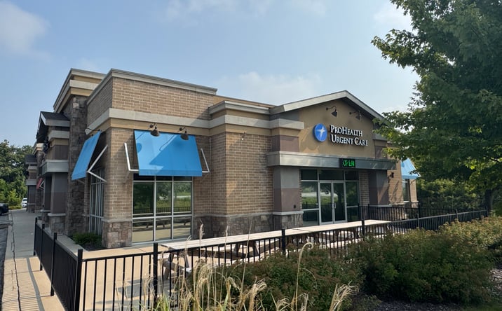 Pictures of Retail property located at 1279 Capitol Dr, Pewaukee, WI 53072 for lease - image #1