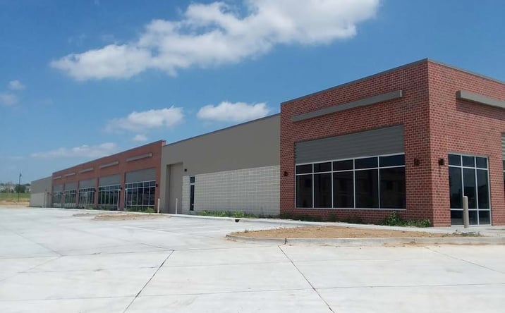 Pictures of Retail, Industrial property located at 10717 Virginia Plaza, La Vista, NE 68128 for lease - image #1