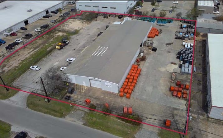 Pictures of Industrial property located at 5126 Ashbrook Dr, Houston, TX 77081 for lease - image #1