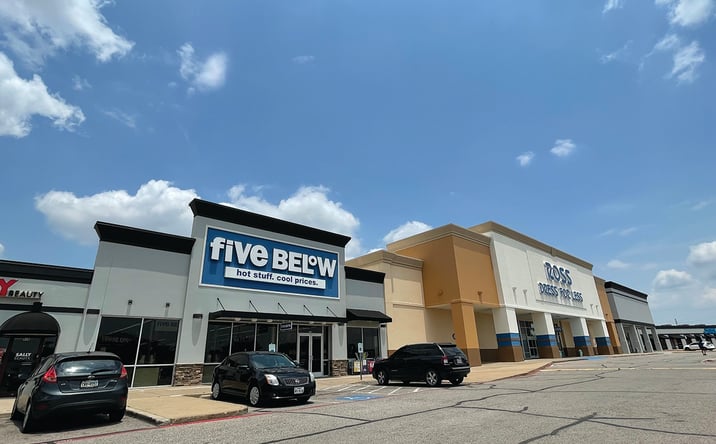 Pictures of Retail property located at 11255 Garland Rd, Dallas, TX 75218 for lease - image #1